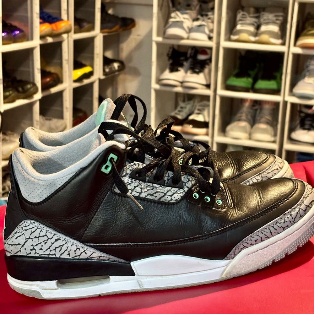 Jordan 3 Black/Green Glow